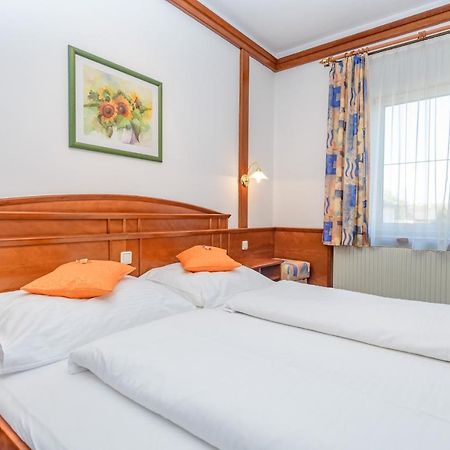 Hotel Gasthof Stoeckler Enns Exterior foto