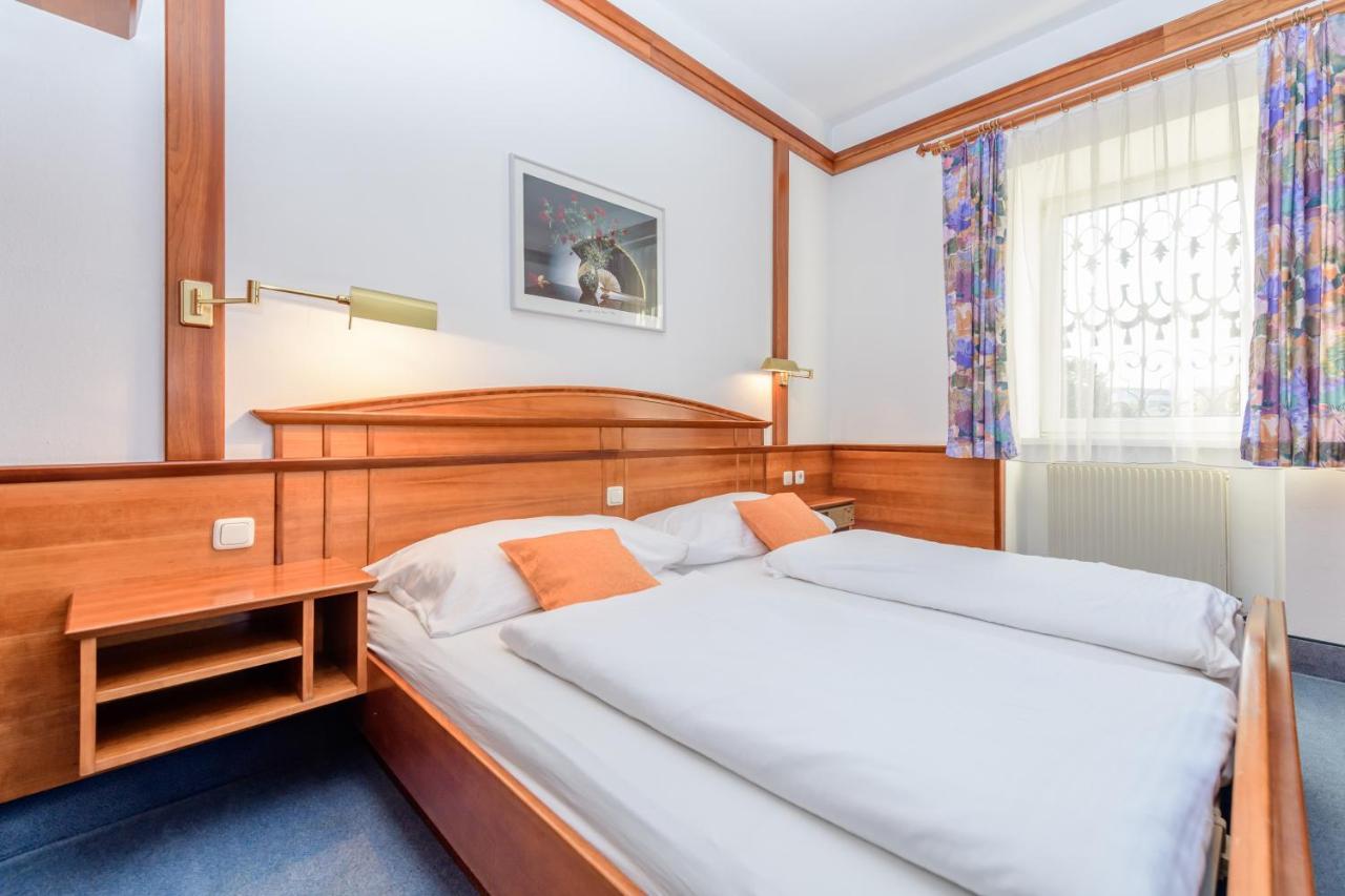 Hotel Gasthof Stoeckler Enns Exterior foto