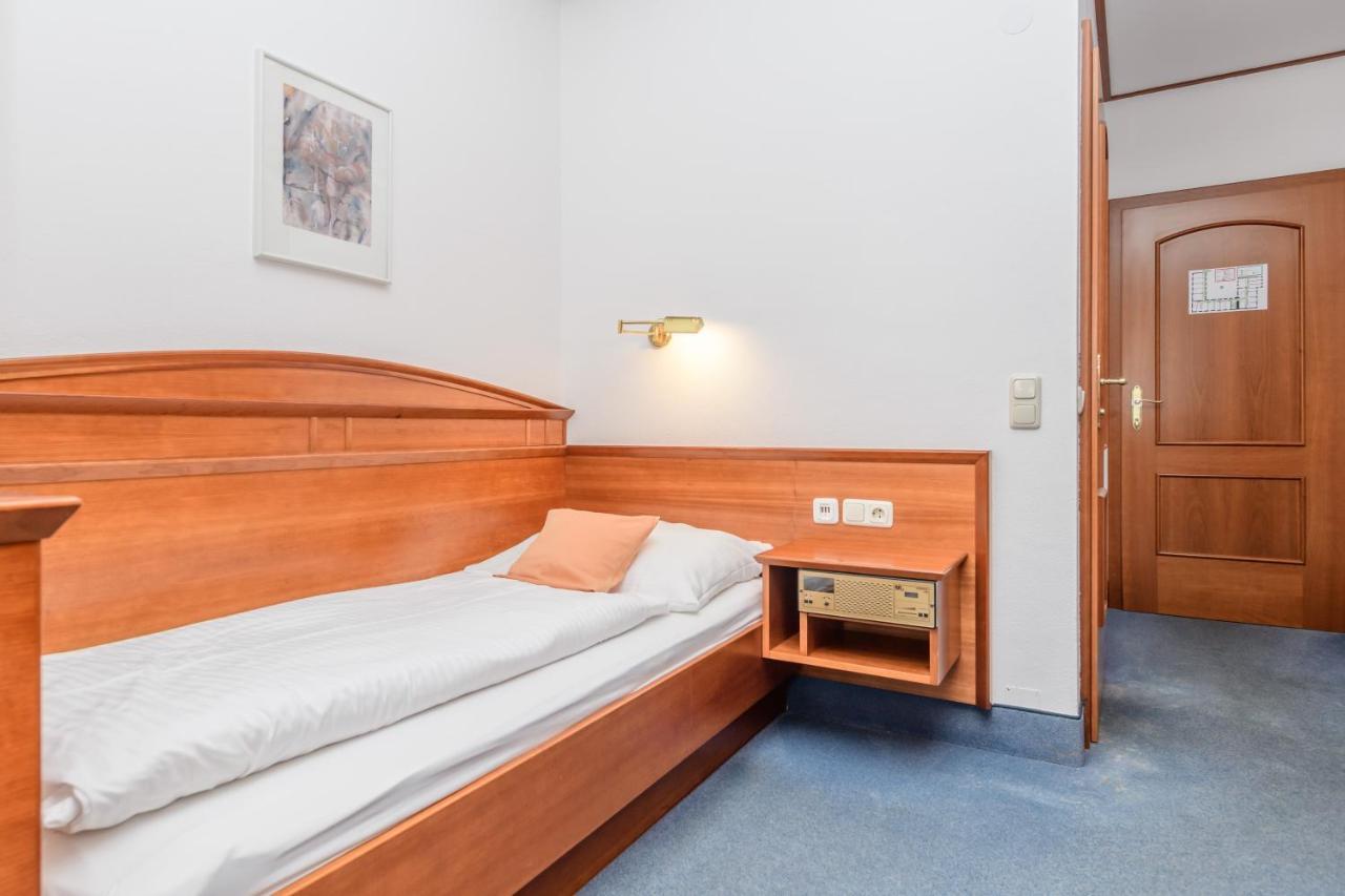 Hotel Gasthof Stoeckler Enns Exterior foto
