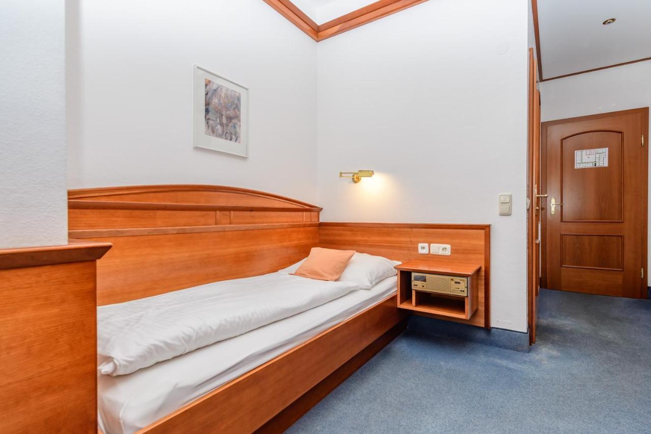 Hotel Gasthof Stoeckler Enns Exterior foto