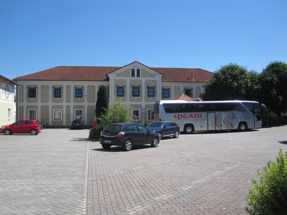 Hotel Gasthof Stoeckler Enns Exterior foto